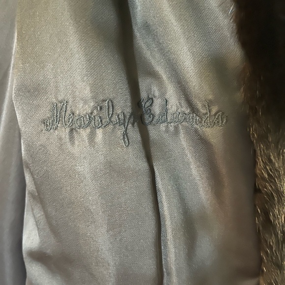 Vintage Chloe fur coat! Gorgeous and in excellent condition. - fits xs-medium - Picture 9 of 12